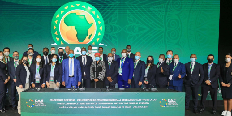 Confédération Africaine de Football : le règne du Dr Patrice Motsepe a débuté ce vendredi