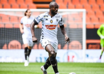 Ligue 1 : Bahoken et Angers enfoncent Dijon