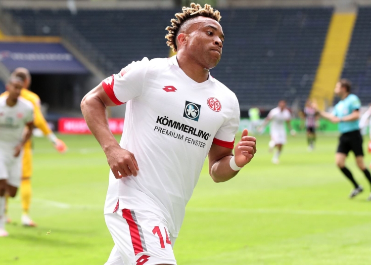 Mercato : Mayence prêt à brader Kunde Malong