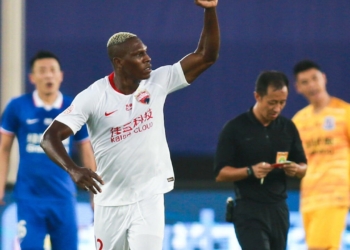 Japon : John Mary voit double