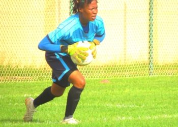 Merveille Youonvop : « il est désormais facile pour les filles de jouer au foot »