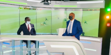 CAN 2022 : Patrice Motsepe, le président de la CAF, a visité le Complexe d’Olembé