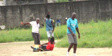 Pierre Batamak, le Président de Avion du Nkam, brutalise un juge de touche