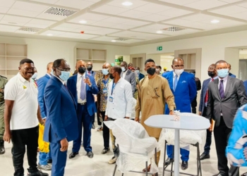 CAN 2021 : Samuel Eto&rsquo;o, Dr Patrice Motsepe, Ngoh Ngoh et Pr Kombi Mouelle; ça donne quoi au Stade Olembé ? (en images)