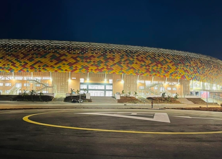 CAN 2021 : voici ce que Motsepe veut dire en tête à tête au Président Paul Biya