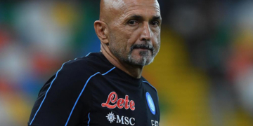 CAN 2021 : le coach de Napoli traite la CAN de « monstre invisible »
