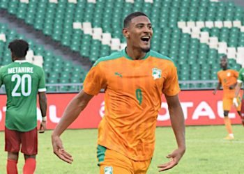 Sébastien Haller : « Bien sûr. J&rsquo;irai en Coupe d&rsquo;Afrique pour représenter la Côte d&rsquo;Ivoire, mon pays. Avec le plus grand honneur ».