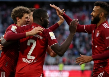 Bundesliga : Maxim Choupo-Moting perce les filets