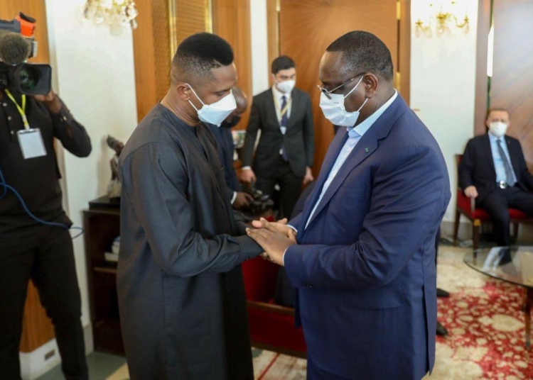 Sénégal : Samuel Eto’o aux côtés de Motsepe et Infantino à Dakar
