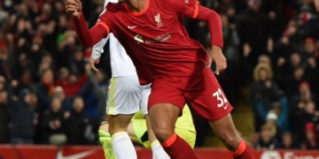 Fantastique Liverpool, fantastique Matip qui marque dans une écrasante victoire contre Leeds
