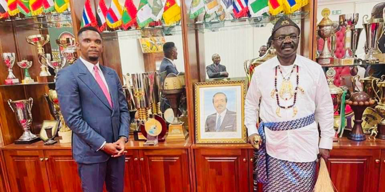 Lions indomptables : quand Eto’o coiffe Mouelle Kombi au poteau