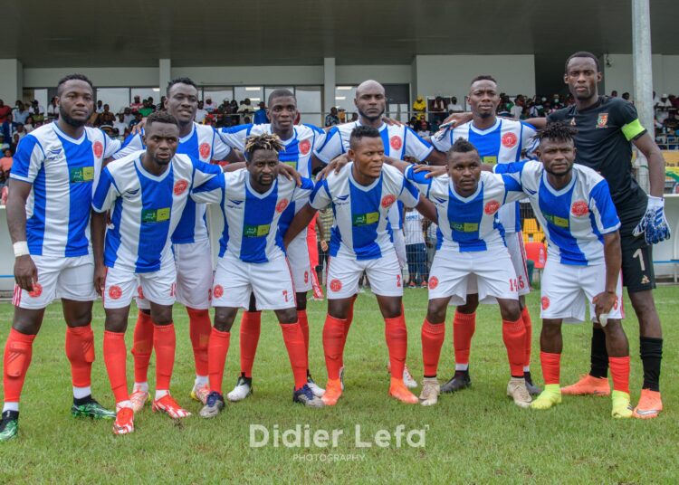 Racing de Bafoussam contre Astres de Douala