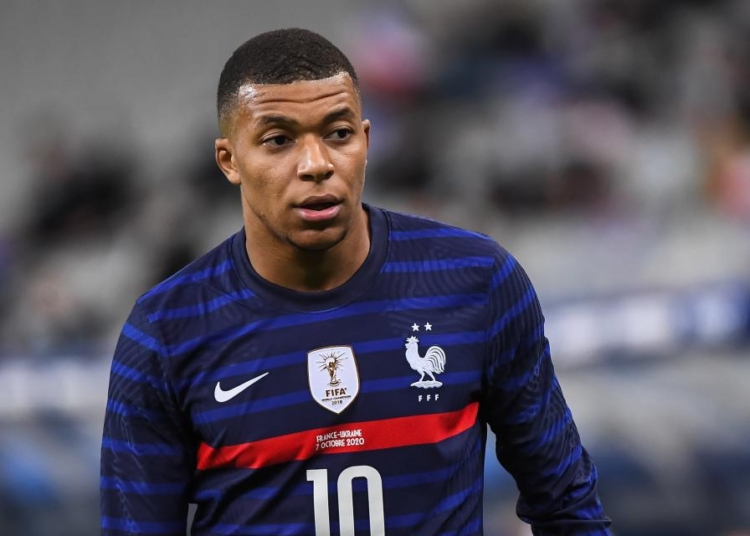 Algérie – Cameroun : Mbappé hésite, Tchouaméni prend position