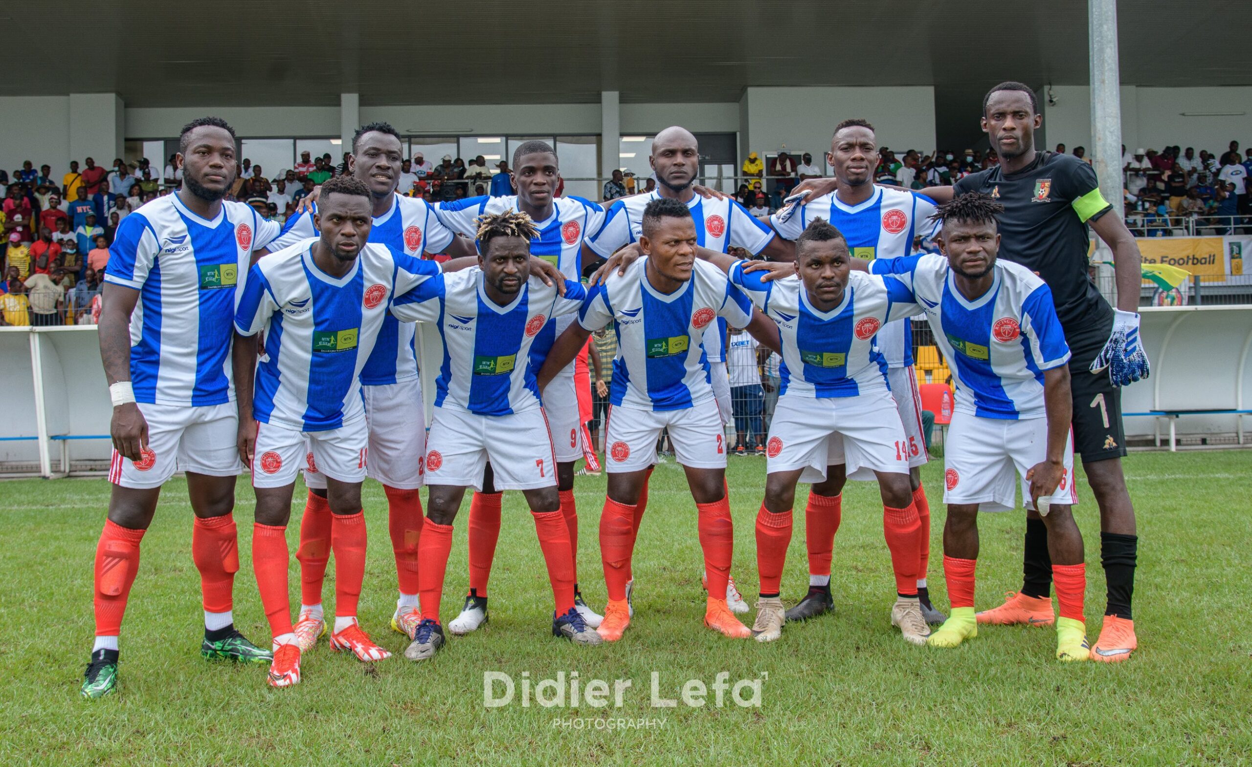 Racing de Bafoussam contre Astres de Douala