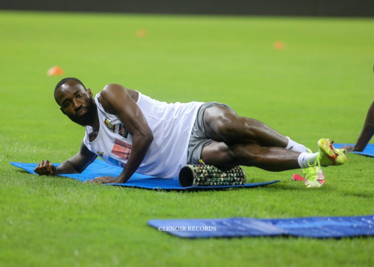 Cameroun – Algérie : Moumi Ngamaleu forfait !