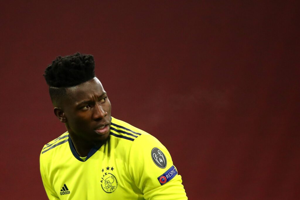 André Onana, pour Erik Ten Hag, entraîneur de l'Ajax, est "notre numéro un incontesté"