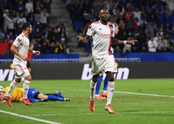 Ligue 1 : Toko offre à Lyon le droit de croire à l’Europe