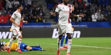 Ligue 1 : Toko offre à Lyon le droit de croire à l’Europe