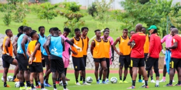 Lions indomptables : Rigobert Song et 25 joueurs locaux en stage