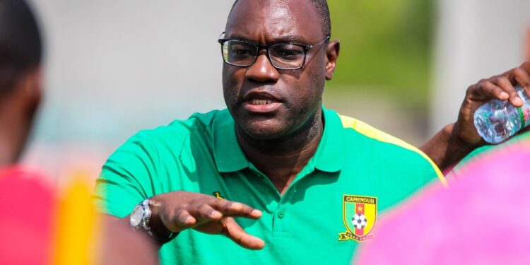 Lions indomptables : Patrick Mboma intègre la tanière 