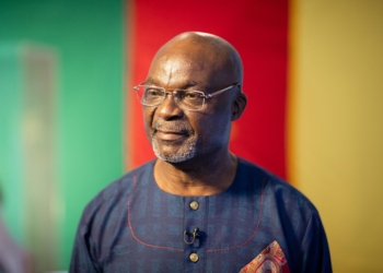 Roger Milla : « le jour où Marc-Vivien Foé est mort sur le terrain »