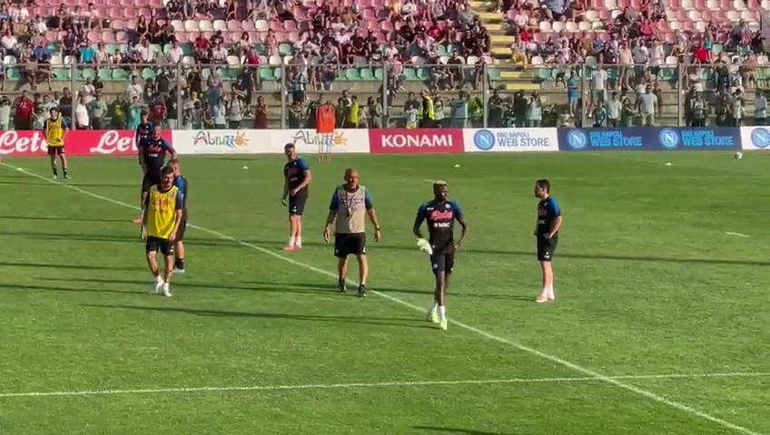 Naples : clash Zambo et Ostigard. Osimhen se fait virer