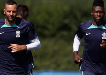Inter Milan&nbsp;: Onana ou Handanovic, la « guerre » des gardiens