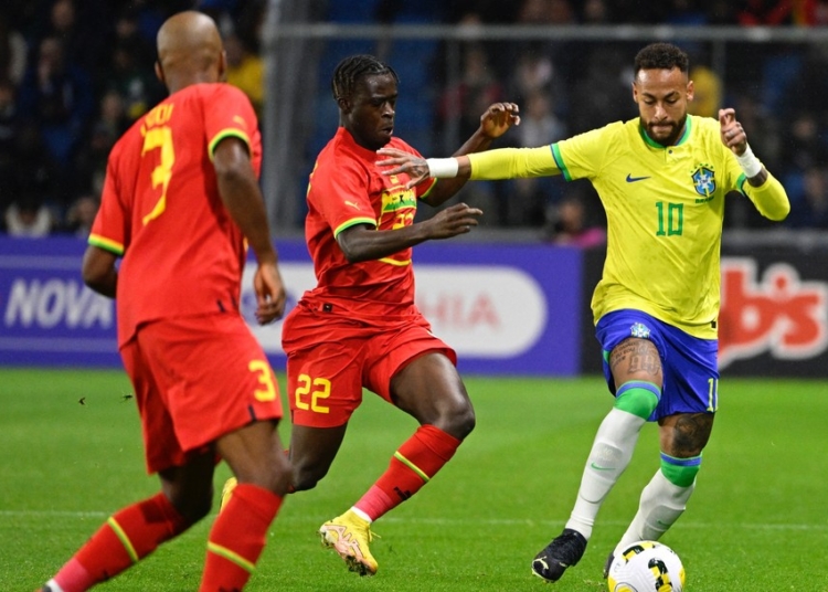 Le Brésil continue ses réglages et domine doucement le Ghana