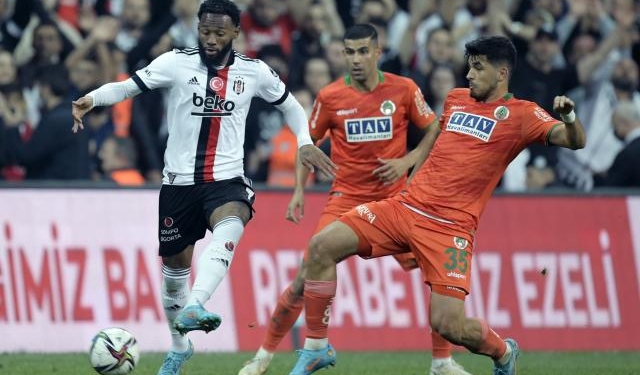 Turquie : Nkoudou porte encore Besiktas