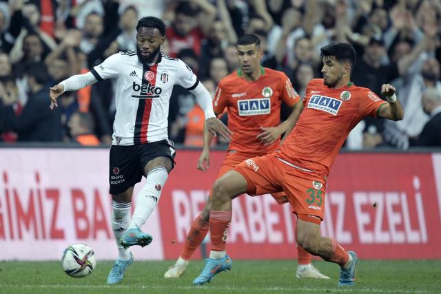 Turquie : Nkoudou porte encore Besiktas