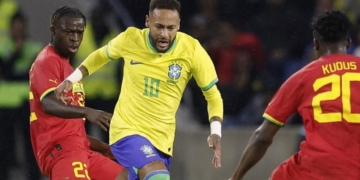 Brésil: une Seleçao créative, sérieuse et divertissante