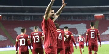 La Serbie démolit la Suède sur un triplé de Mitrovic