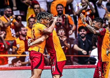 Galatasaray : encore un gros match pour Sacha Boey
