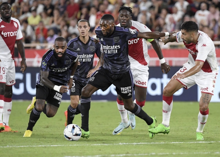 Toko-Ekambi, la seule éclaircie de Lyon