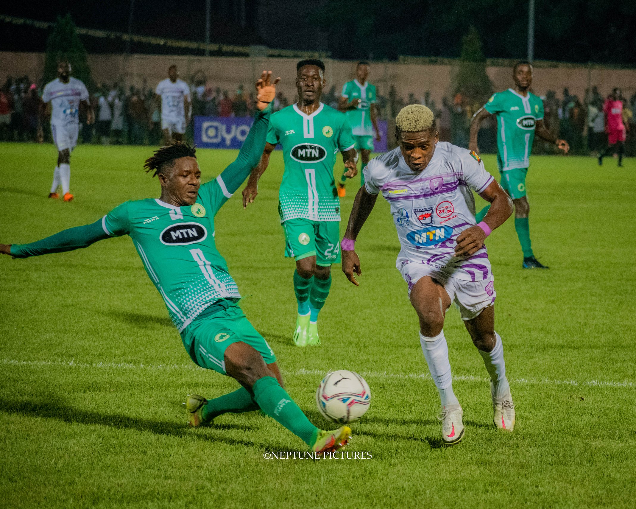 Elite One : Coton Sport cale contre Colombe