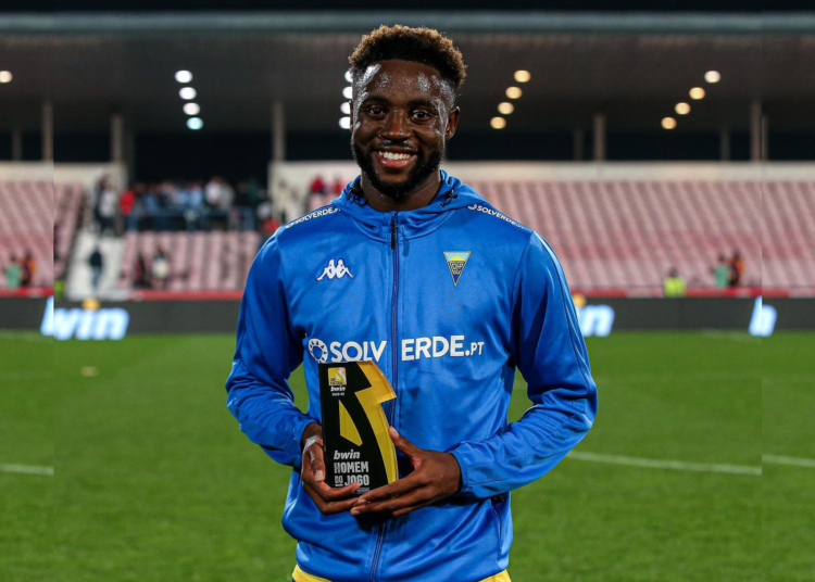 Léa Siliki fait grimper Estoril