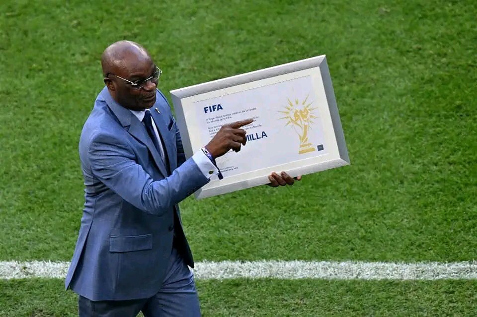 CDM 2022&nbsp;: Roger Milla, danseur et buteur à l&rsquo;honneur