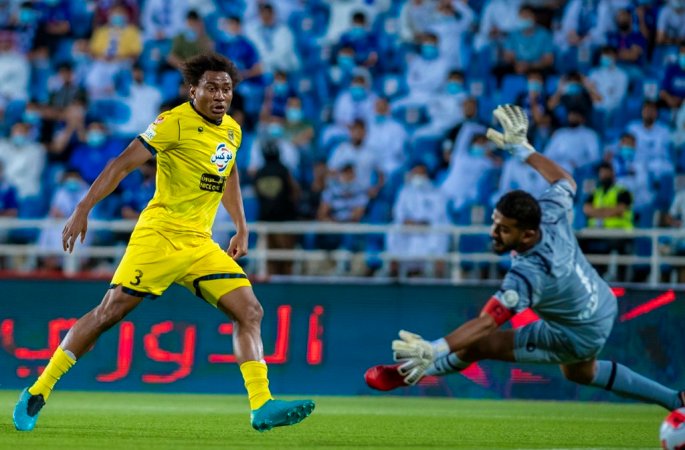 Arabie Saoudite : Tawamba met Al-Taawon sur orbite