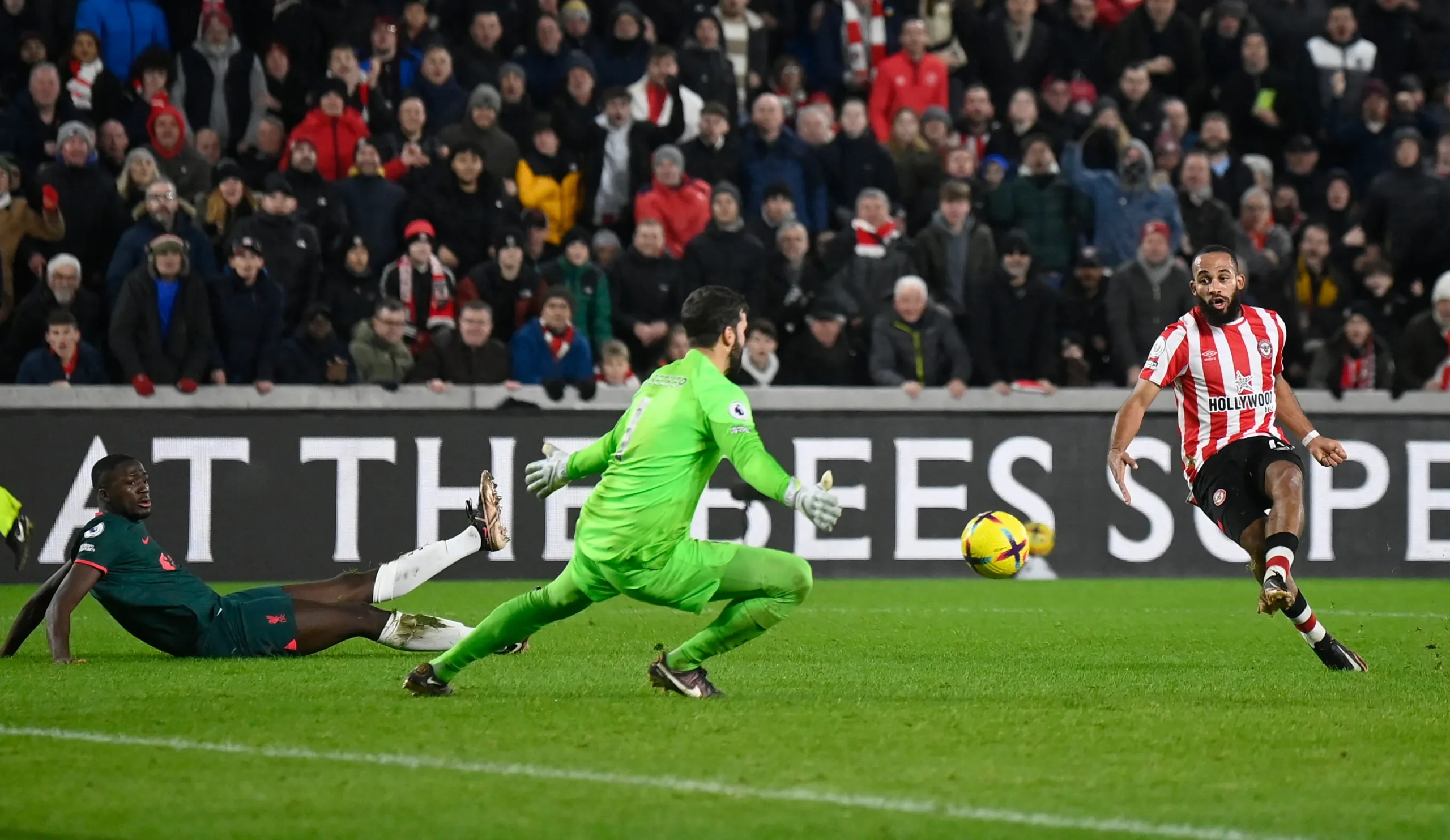 Premier League : Bryan Mbeumo punit Matip et Liverpool