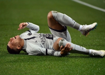 PSG : Kylian Mbappé blessé, peur sur la France