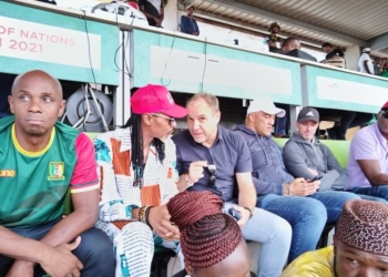 Elite One : Rigo Song et son staff à Olembé