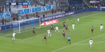 Marseille éliminé malgré le premier but de François-Régis Mughe
