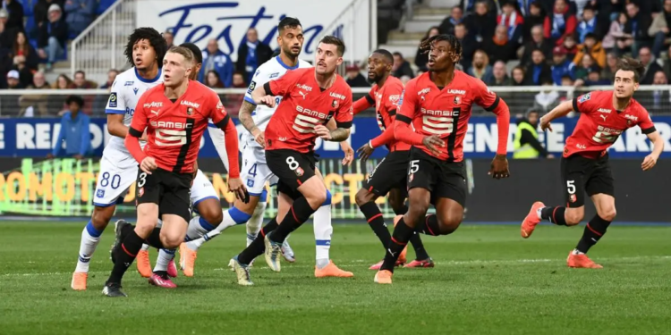 Ligue 1 : Christopher Wooh voit jaune, Rennes s&rsquo;impose