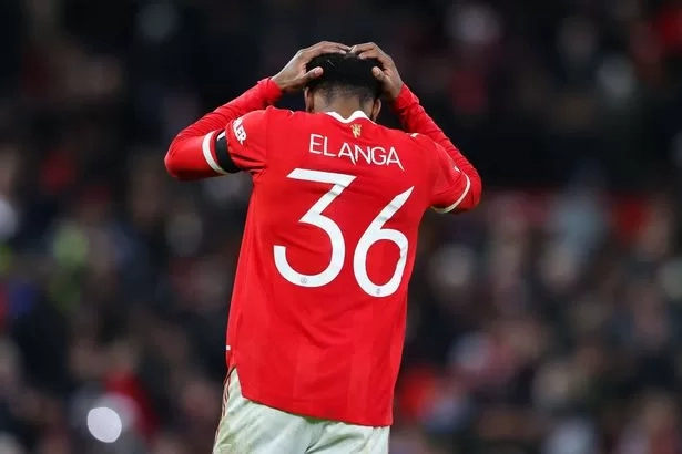 Manchester United : Elanga frustré par son manque de temps de jeu