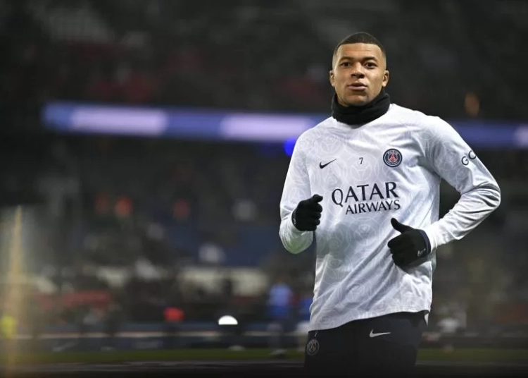 Ligue 1 : Kylian Mbappé tacle violemment le PSG