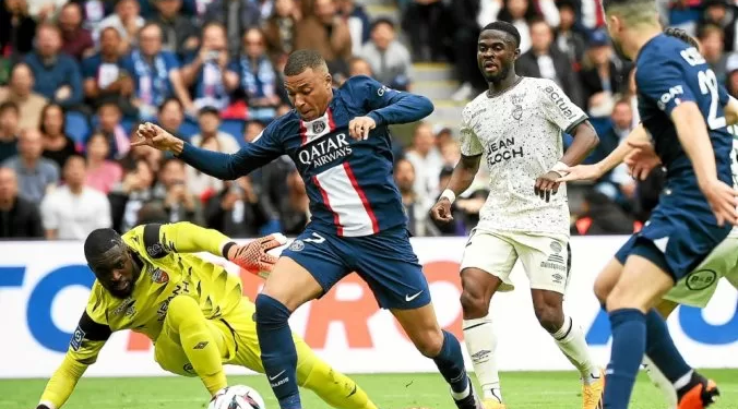 PSG – Lorient : Yvon Mvogo raconte le but gag de Mbappé