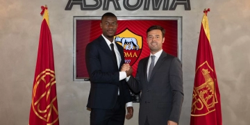 Mercato : Evan Ndicka s’engage avec l’AS Roma