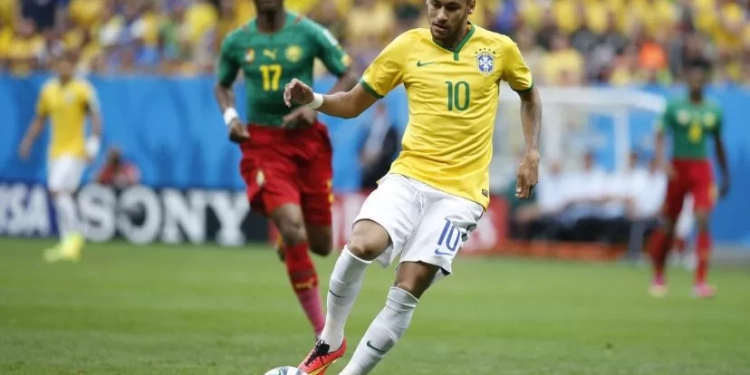 Double nationalité : Neymar gifle les footballeurs africains