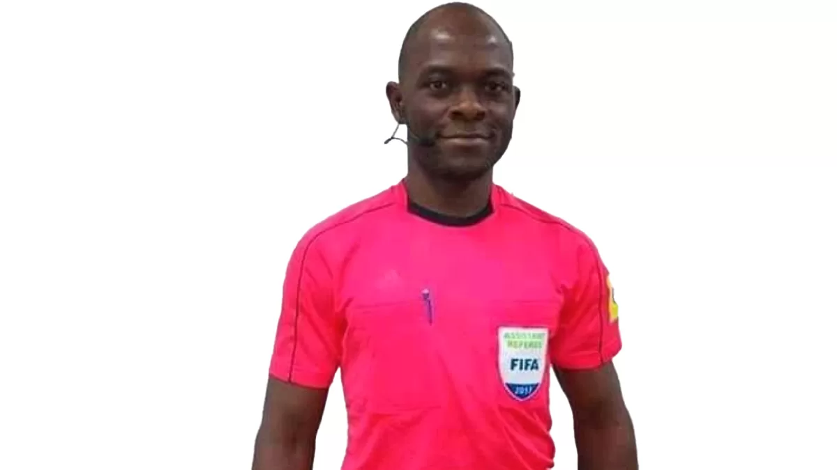 Fecafoot : Elvis Noupoue, arbitre FIFA, suspendu pour bon jugement