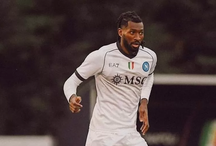 Naples : Zambo Anguissa buteur en amical